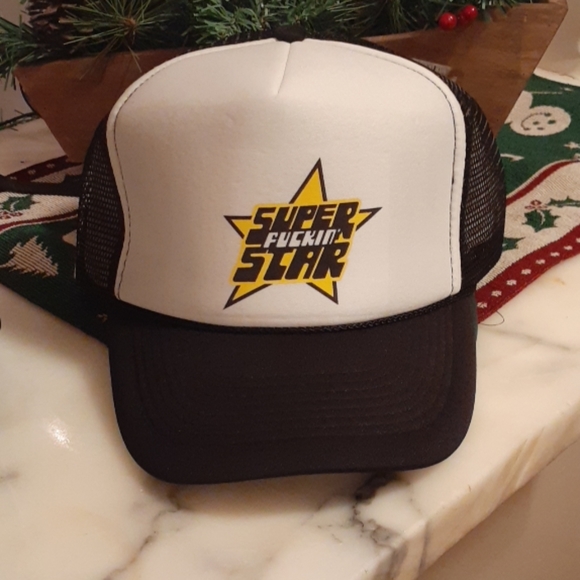 Snap back hat - Picture 1 of 1